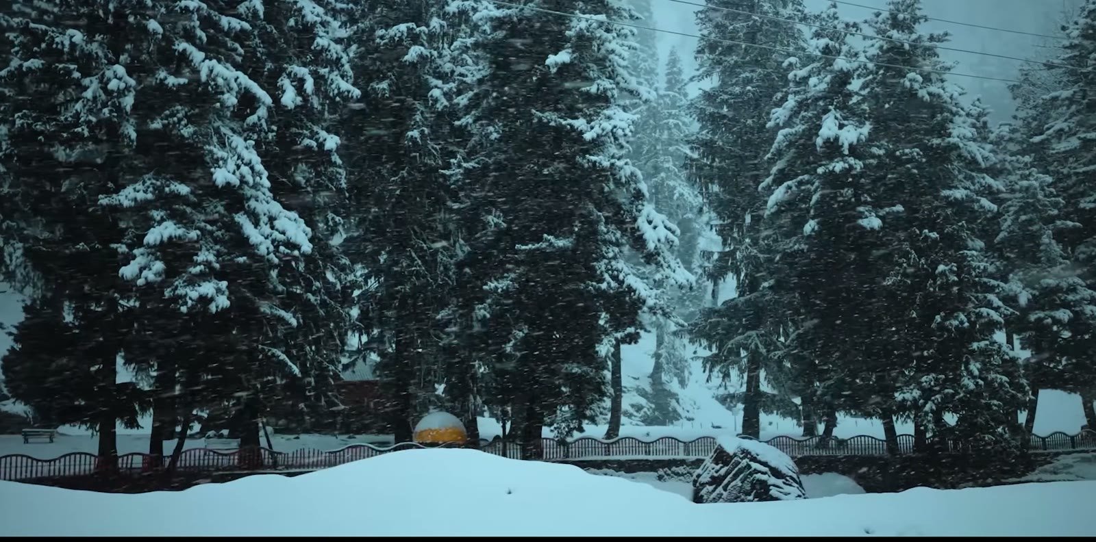 Golden Triangle with Kashmir - From Mughal Monuments to the Valley 05 Nights 06 Days