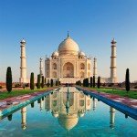 Agra - Delhi via Sikandra (203 Kms, 4-5 hrs)