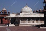 Jaipur - Agra via Fatehpur Sikri (265 Kms, 5-6 hrs)