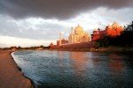 Srinagar- Delhi - Agra ( By road)